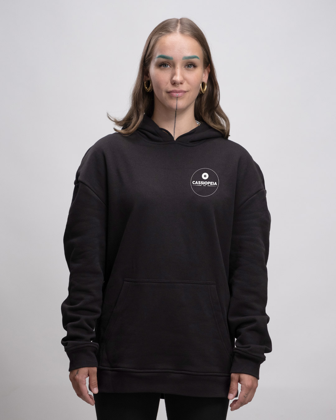 Cassiopeia_ovs_hoodie_front_GIvw4h4MlvhK3n