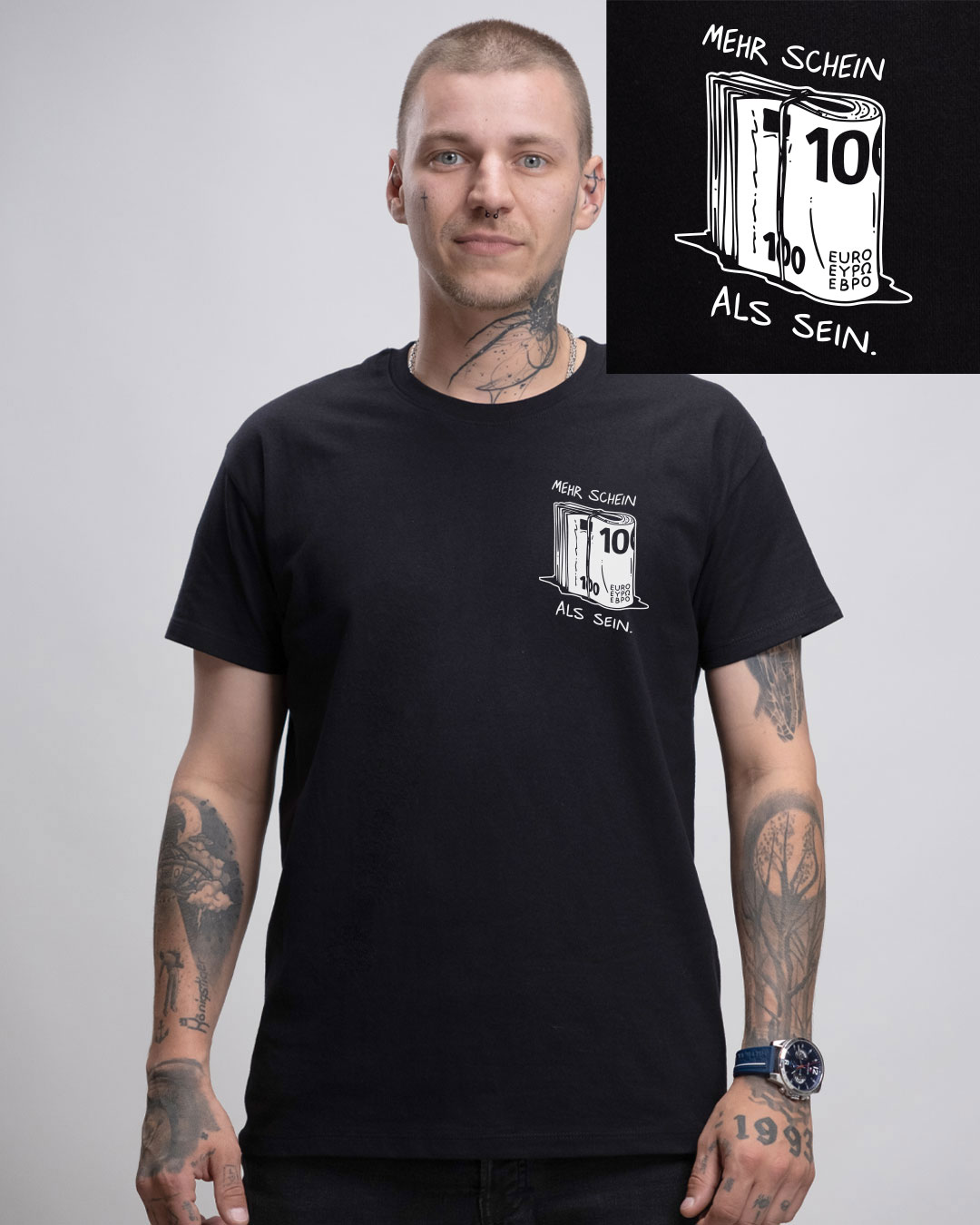Mehr Schein - Herren Ringspun Shirt - Junkie Tattoos (Black) Mehr Schein - Herren Ringspun Shirt - Junkie Tattoos (Black)