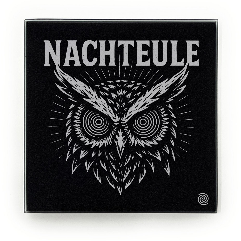 10cm Nachteule - Robustes Echtglas Brettchen, 10x10cm mit Stoffsäckchen & Kartenhalter