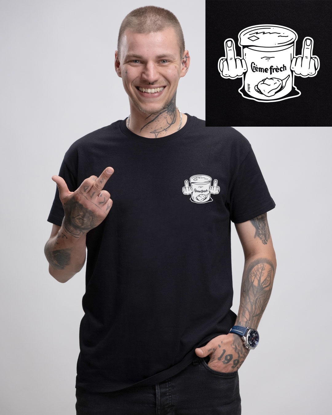 Creme Frech - Herren Ringspun Shirt - Junkie Tattoos (Black) Creme Frech - Herren Ringspun Shirt - Junkie Tattoos (Black)
